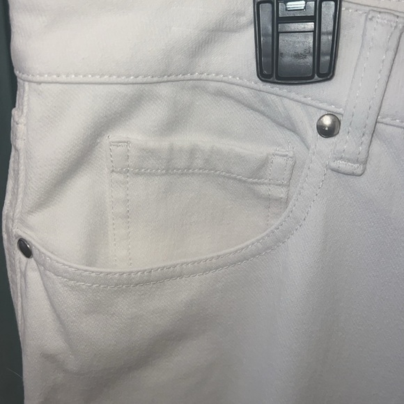 Cold Water Creek White Soft Jeans - Picture 3 of 7